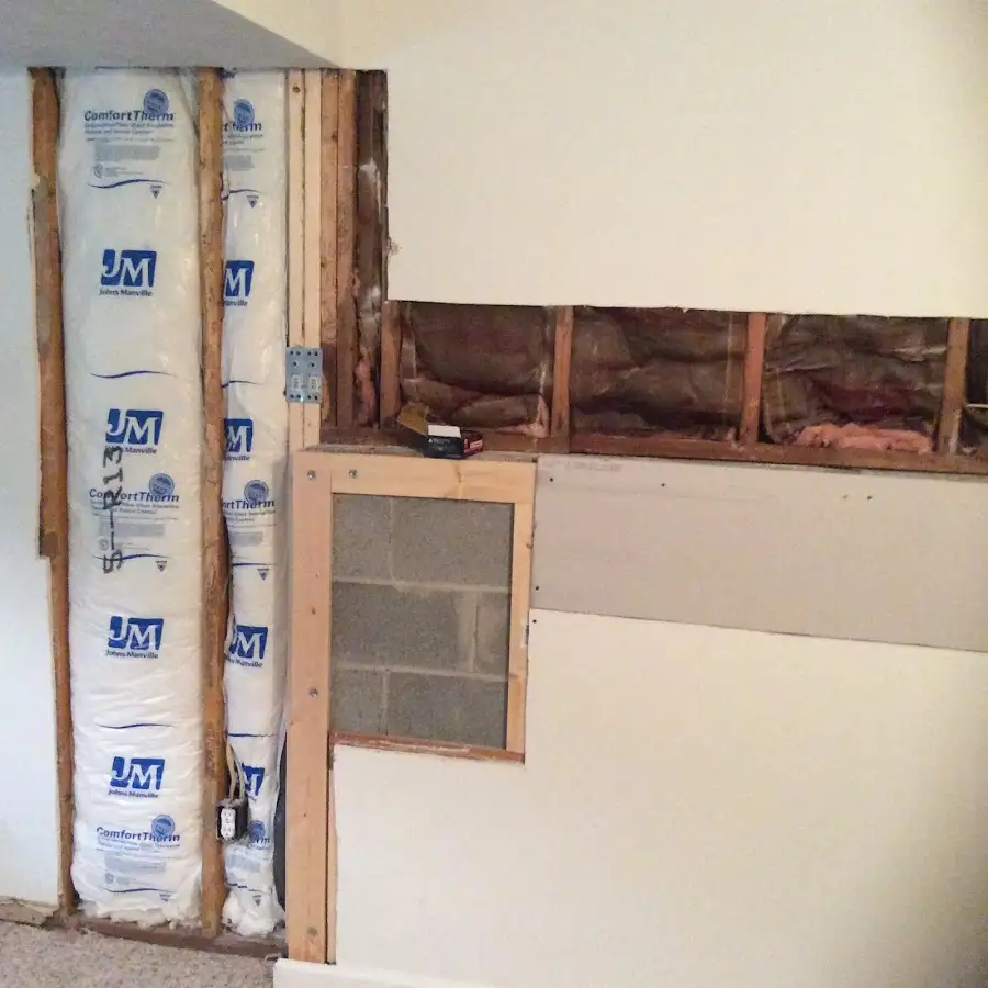 Wall insulation replacement during Structural Drying in Summerville